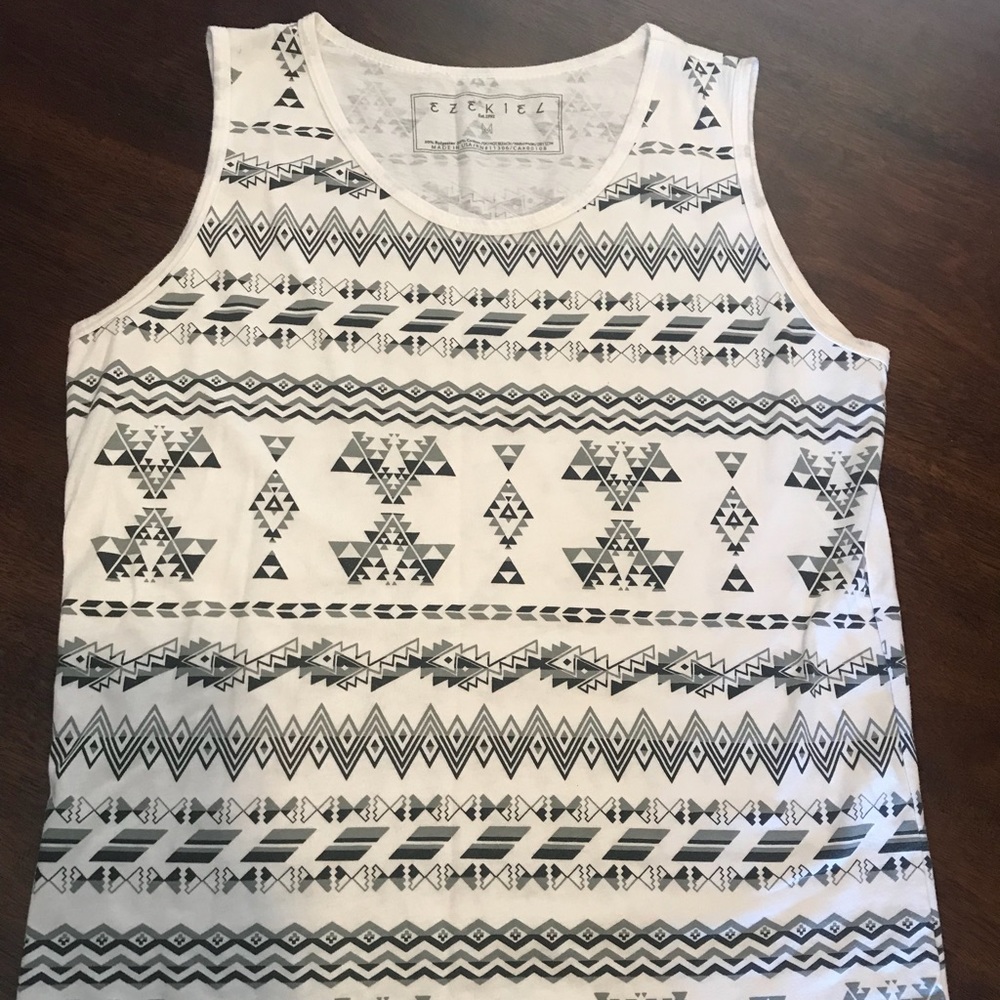 Ezekiel men’s M tank top